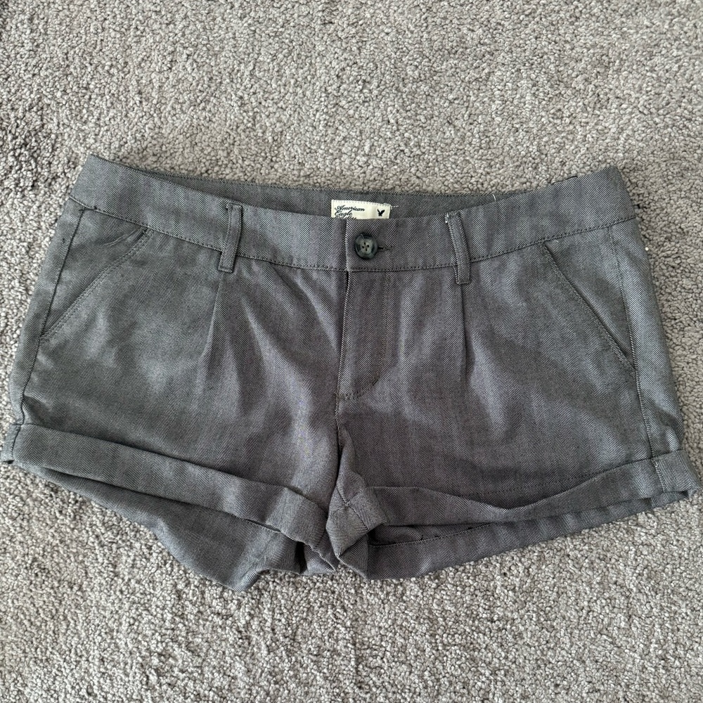 American Eagle Trouser Shorts
Size: 8
